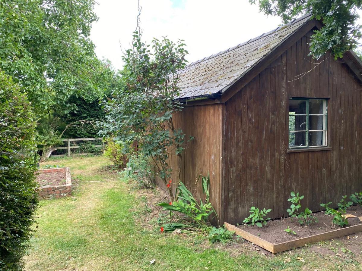 Orchard Cabin Herefordshire Wye Valley Villa Ross-on-Wye Exterior photo